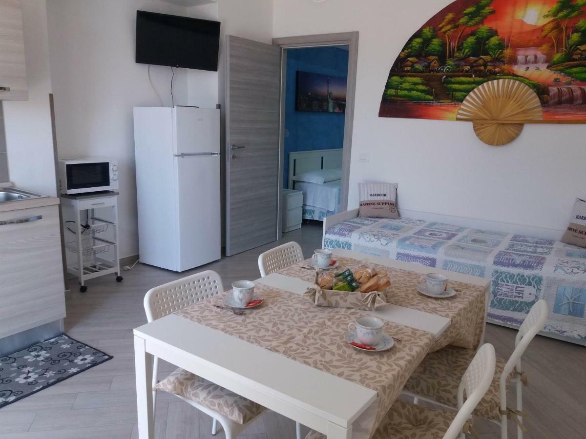 Holiday House Lual Аджерола Экстерьер фото